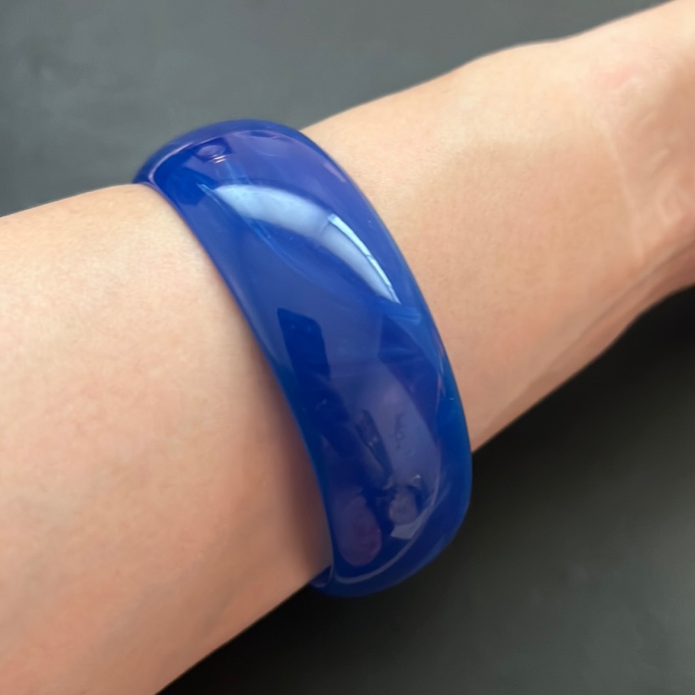 Vintage Plastic Bangle Bracelet, Royal Blue, White Swirl, Retro, Boho